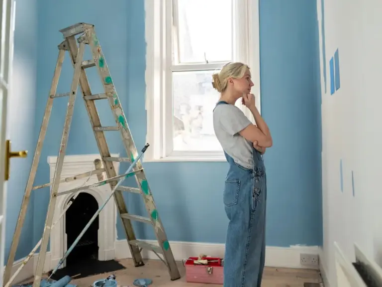 Color Drenching: Gli errori comuni da evitare secondo gli interior designer