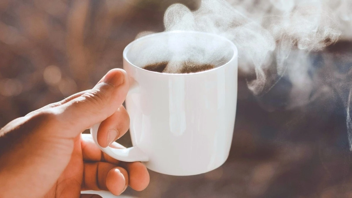 Caffè: la tua tazza quotidiana potrebbe proteggere la memoria, scopri perché