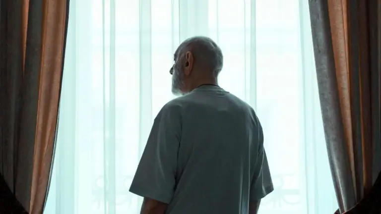 Depressione: un campanello d'allarme inaspettato per Parkinson e Demenza, anni prima della diagnosi
