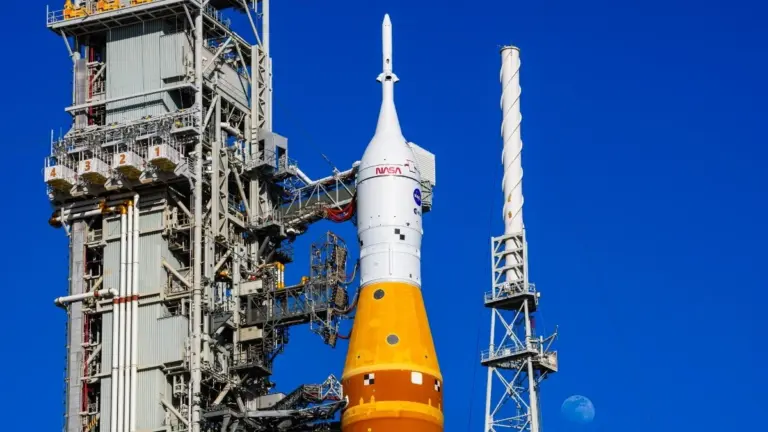 Il Gigante Lunare della NASA di Nuovo in Officina: Nuovi Guai per il Razzo Artemis