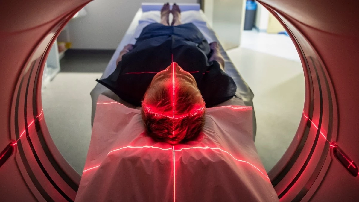 Il sonno profondo è la tua arma segreta contro l'Alzheimer: la scienza rivela come proteggere il cervello