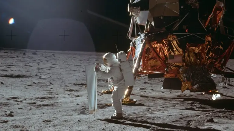 Luna e Germania: la missione Artemis vola verso l'ignoto con due astronauti tedeschi? Scopri dove andremo.