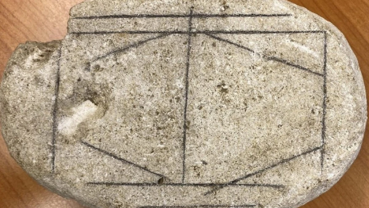 Pietra Romana Antica: L'IA Svela il Mistero di un Gioco Dimenticato