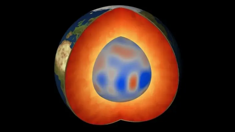 Scoperti "Blob" Misteriosi nel Nucleo Terrestre: Come Influenzano il Nostro Campo Magnetico