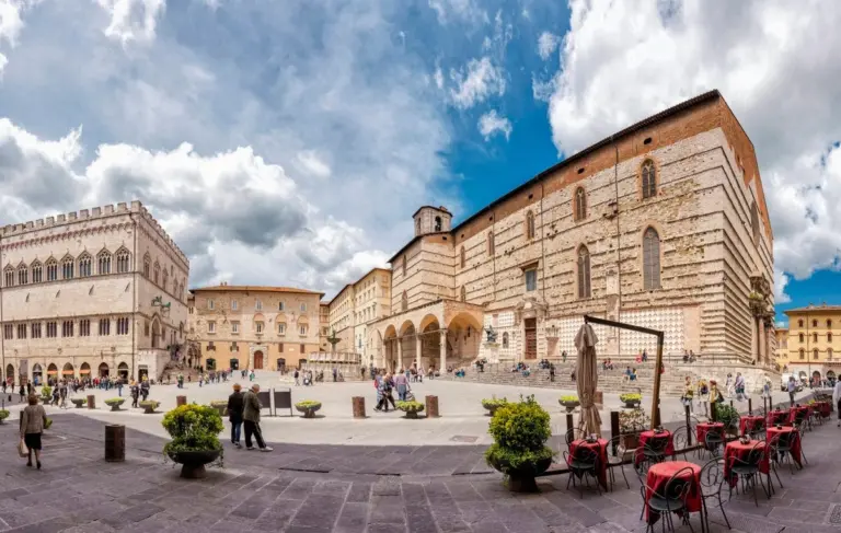 Siena e oltre: 5 gemme nascoste d'Italia che gli italiani amano (e tu dovresti scoprire)