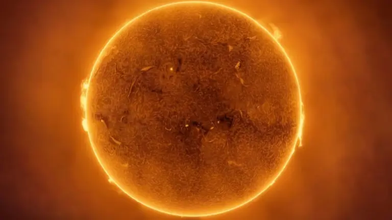 Un cambio nascosto nel Sole potrebbe spiegare i cicli solari deboli